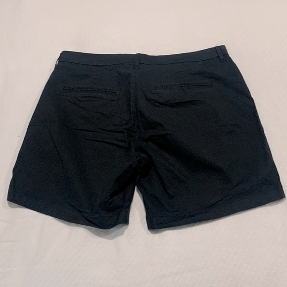 Old Navy Bermuda Shorts, Black, Size 14 - Picture 2 of 4
